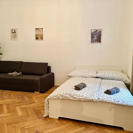 Spacious Apartment - 15 Min To Center Виена Екстериор снимка