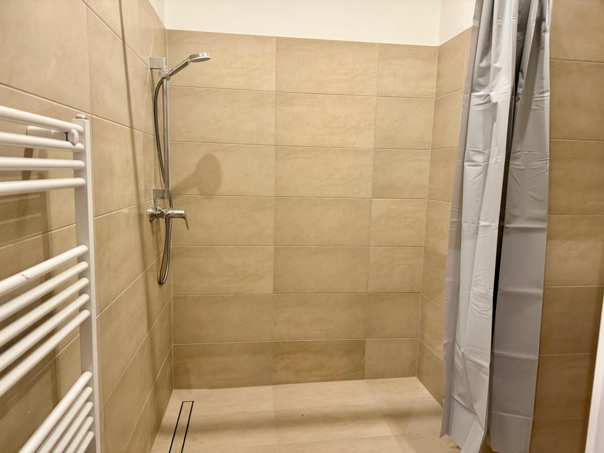Spacious Apartment - 15 Min To Center Виена Екстериор снимка