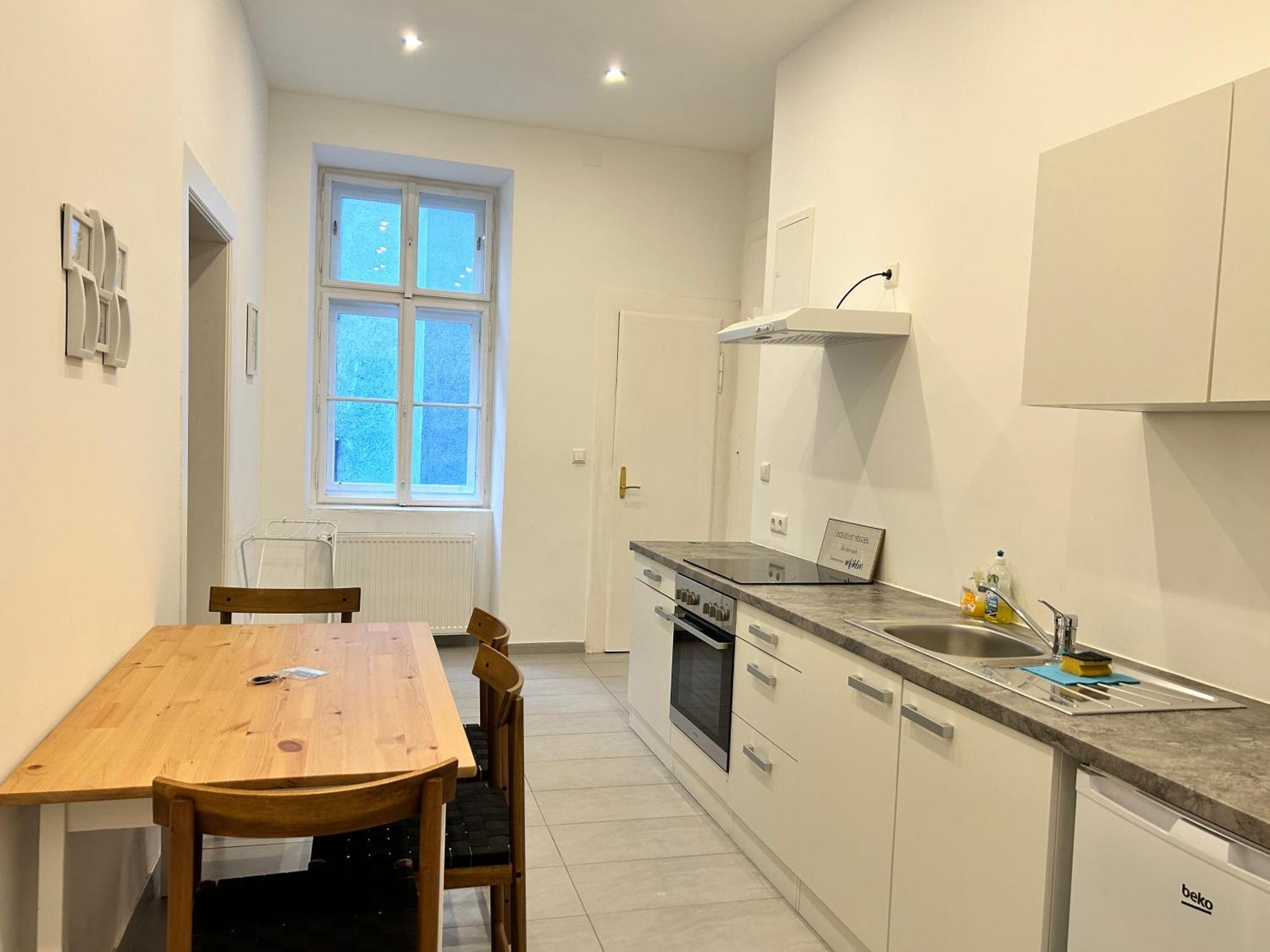Spacious Apartment - 15 Min To Center Виена Екстериор снимка